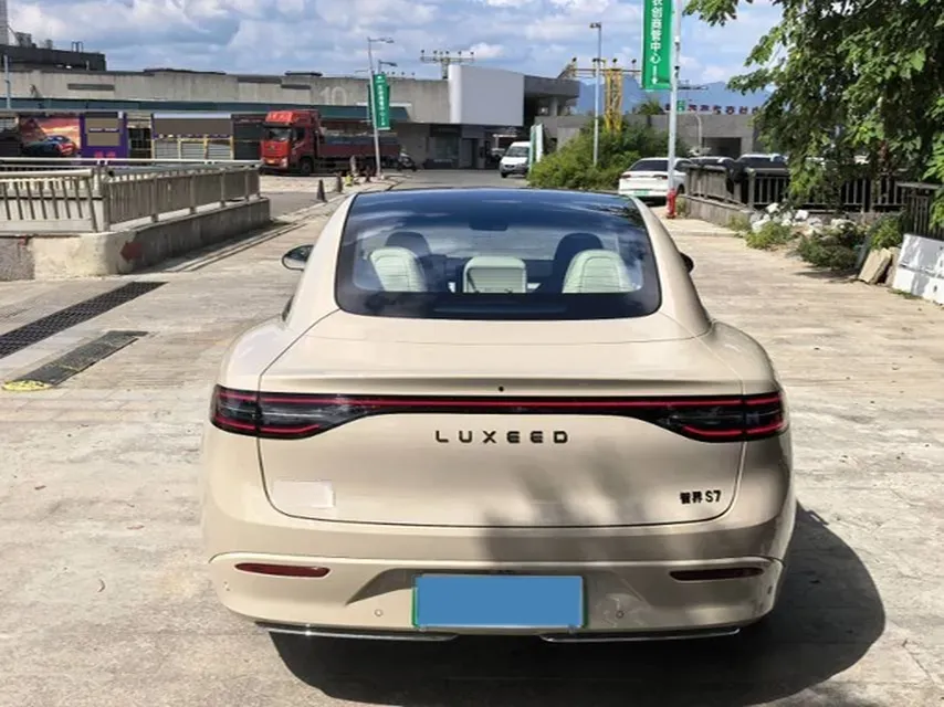 2025 Luxeed S7 BEV 100KWH,autocango,china used car exporter,china ev exporter,chinese used car exporter,chinese used ev exporter