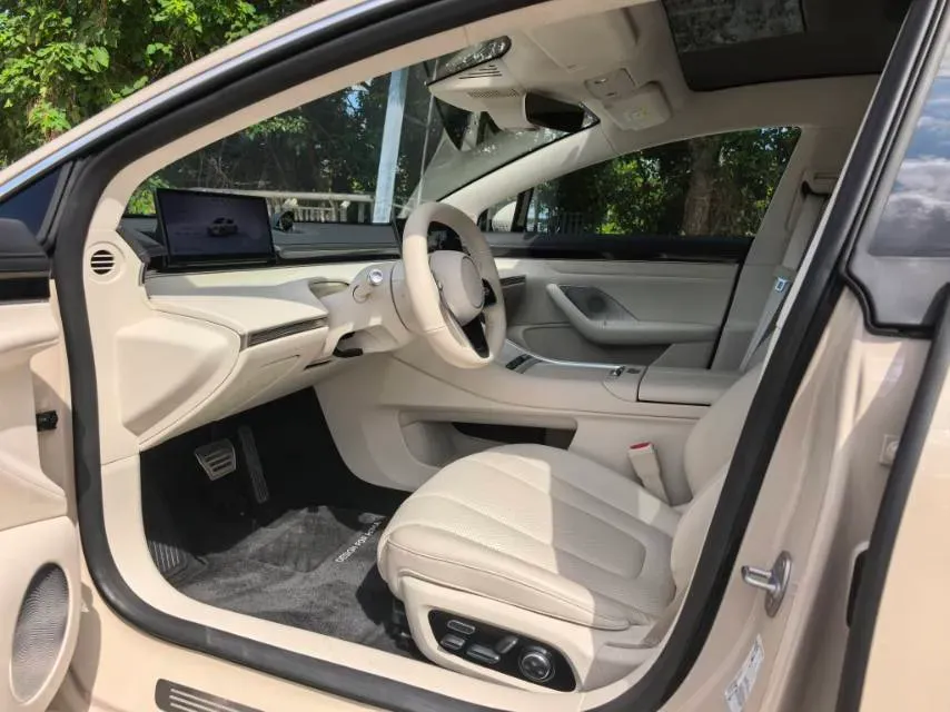 2025 Luxeed S7 BEV 100KWH,autocango,china used car exporter,china ev exporter,chinese used car exporter,chinese used ev exporter