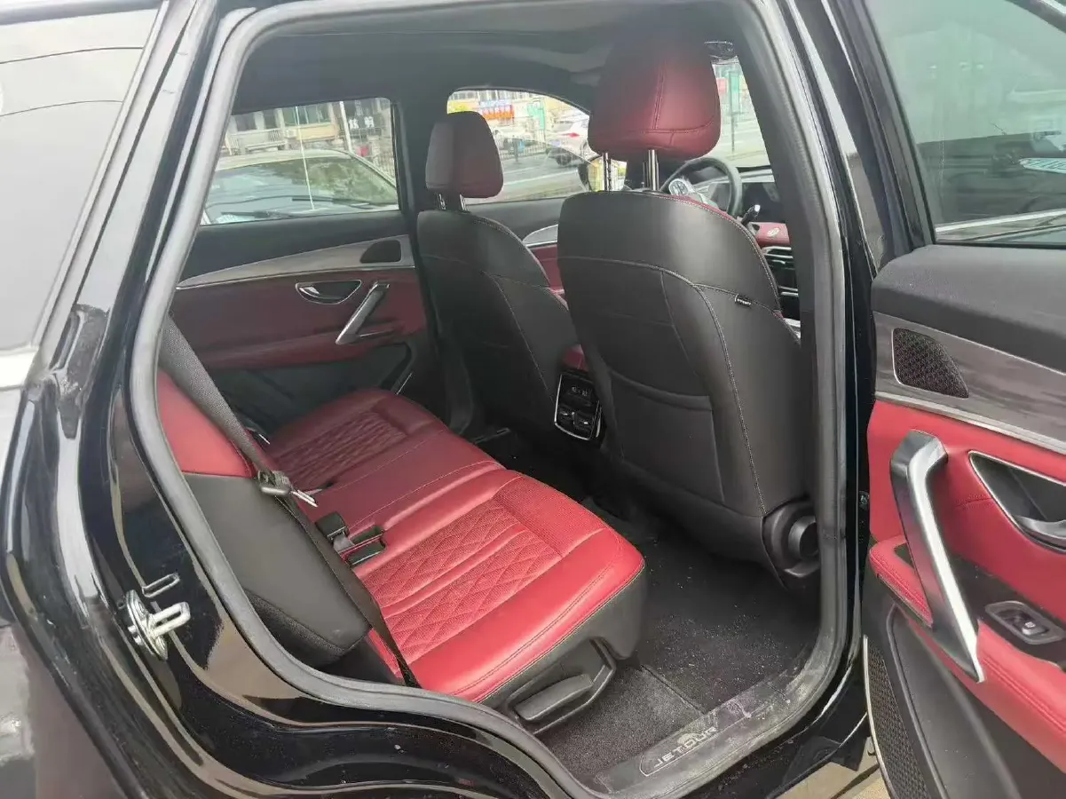 2023 Jetour X70 Plus 1.6T 197HP L4 7DCT,autocango,china used car exporter,china ev exporter,chinese used car exporter,chinese used ev exporter