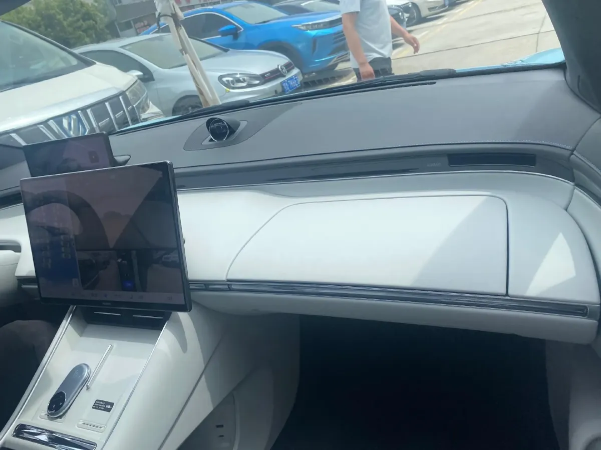 2025 Luxeed S7 BEV 82KWH,autocango,china used car exporter,china ev exporter,chinese used car exporter,chinese used ev exporter