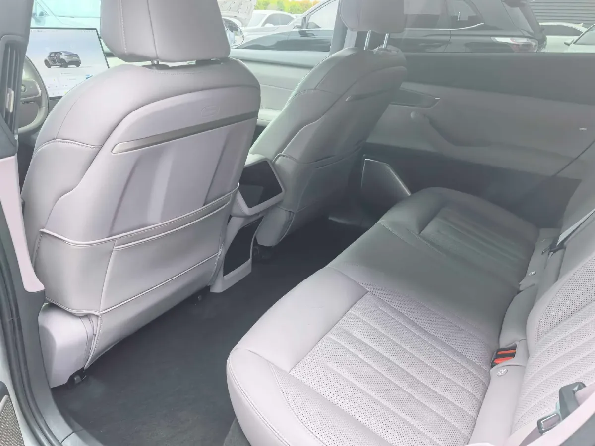 2024 ONVO L60 BEV 60KWH,autocango,china used car exporter,china ev exporter,chinese used car exporter,chinese used ev exporter