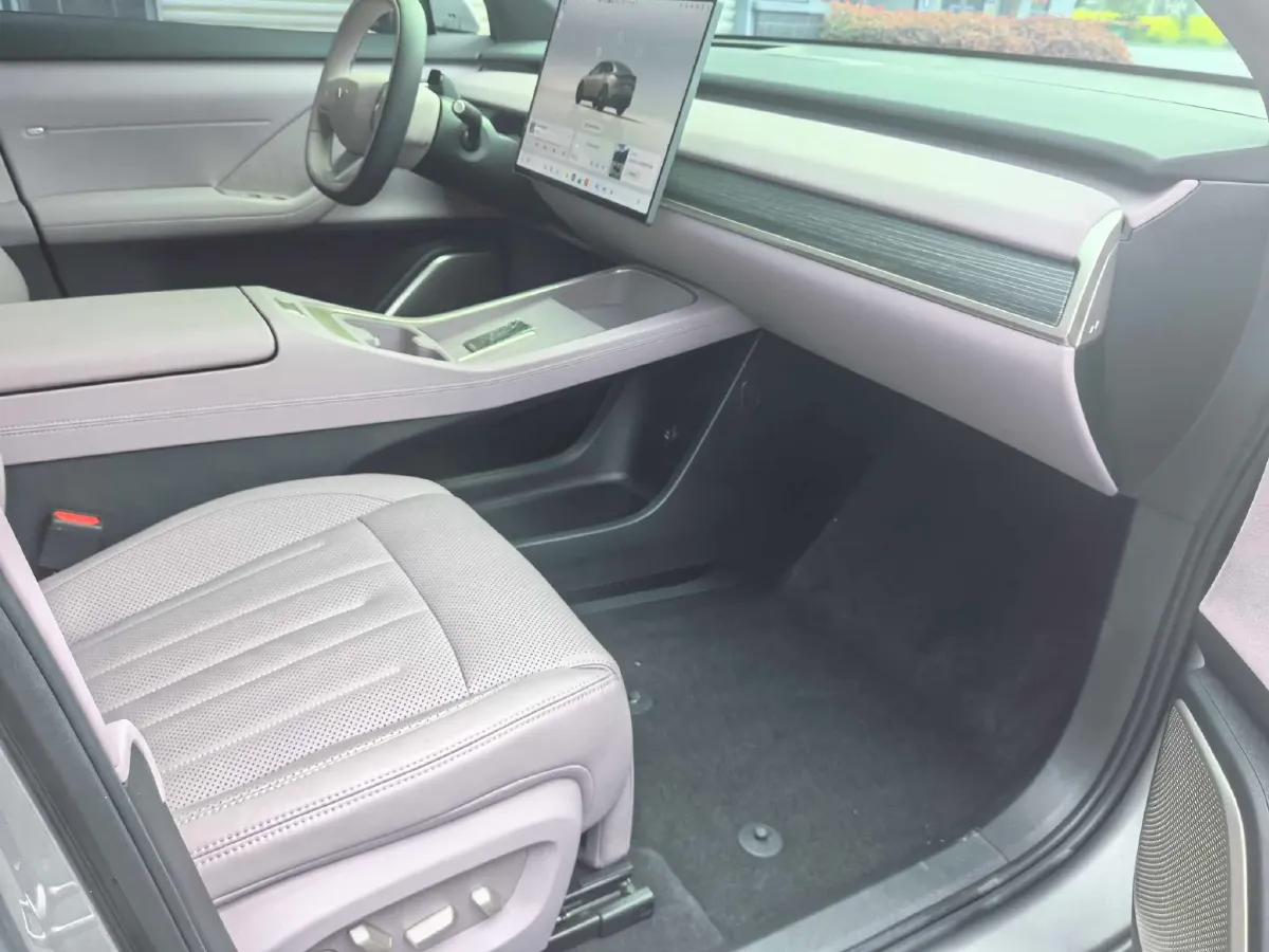 2024 ONVO L60 BEV 60KWH,autocango,china used car exporter,china ev exporter,chinese used car exporter,chinese used ev exporter