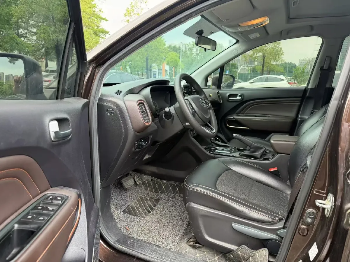 2017 GAC Trumpchi GS3 1.3T 137HP L4 6AT,autocango,china used car exporter,china ev exporter,chinese used car exporter,chinese used ev exporter