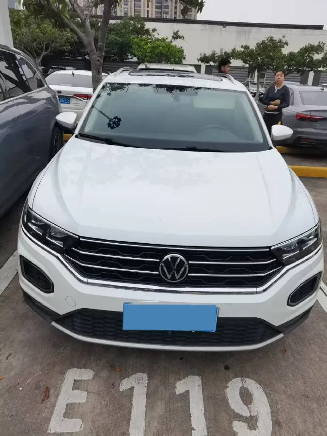 2021 Volkswagen T-Roc 1.4T 150HP L4 7DCT,autocango,china used car exporter,china ev exporter,chinese used car exporter,chinese used ev exporter