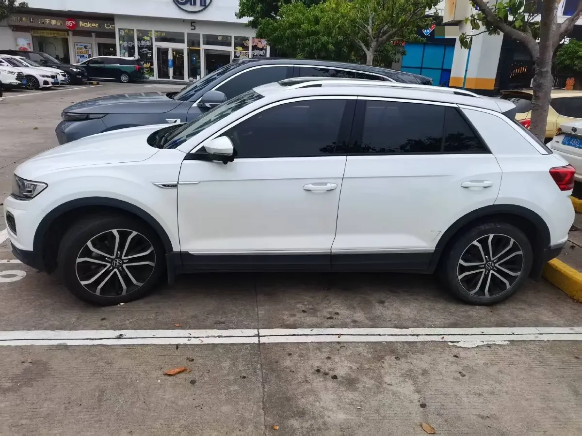 2021 Volkswagen T-Roc 1.4T 150HP L4 7DCT,autocango,china used car exporter,china ev exporter,chinese used car exporter,chinese used ev exporter