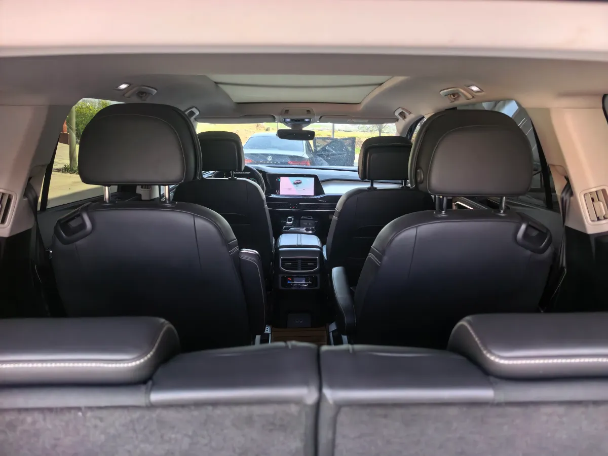 2021 Volkswagen Talagon 2.5T 299HP V6 7DCT,autocango,china used car exporter,china ev exporter,chinese used car exporter,chinese used ev exporter