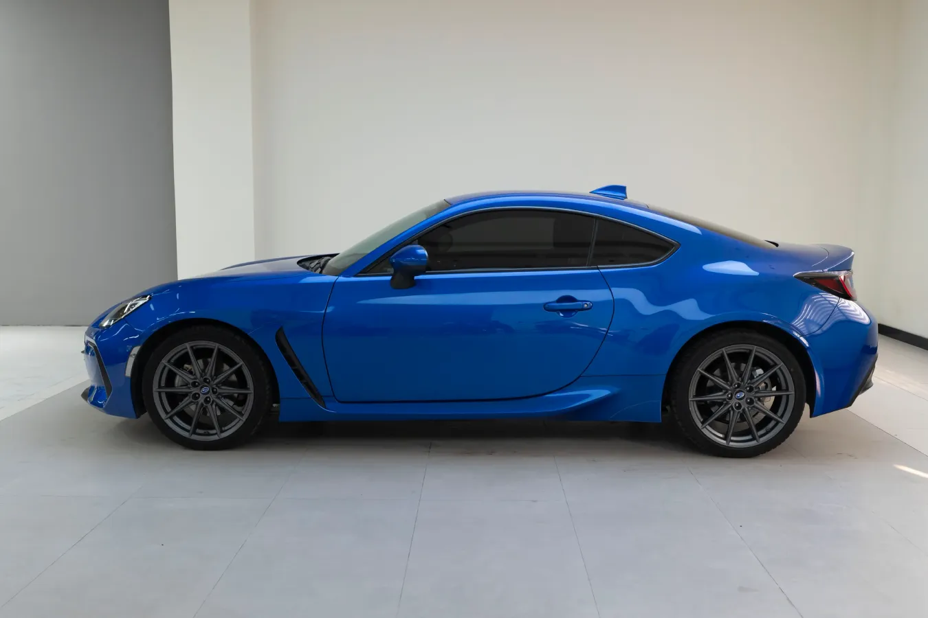 2022 Subaru BRZ 2.4L 234HP H4 6MT,autocango,china used car exporter,china ev exporter,chinese used car exporter,chinese used ev exporter