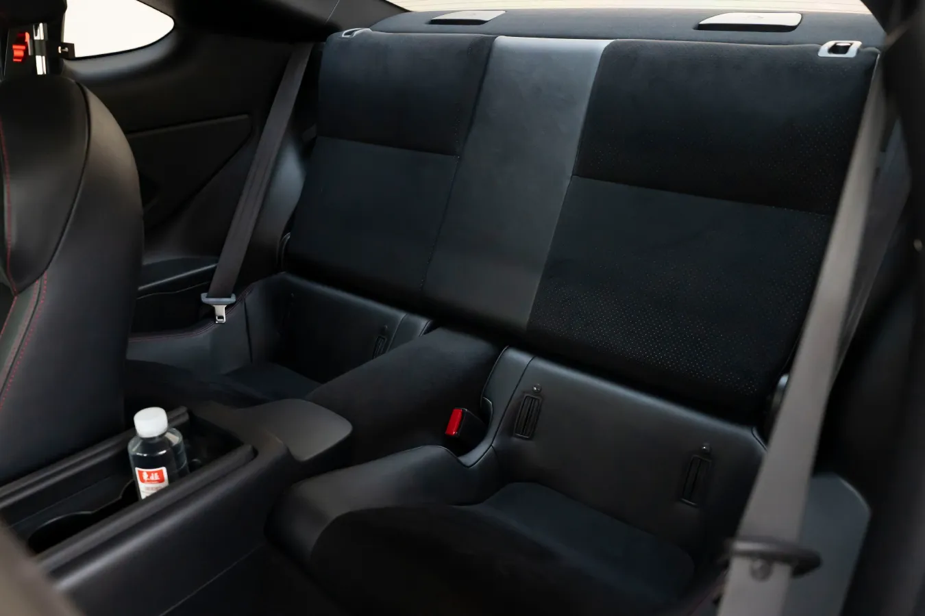 2022 Subaru BRZ 2.4L 234HP H4 6MT,autocango,china used car exporter,china ev exporter,chinese used car exporter,chinese used ev exporter