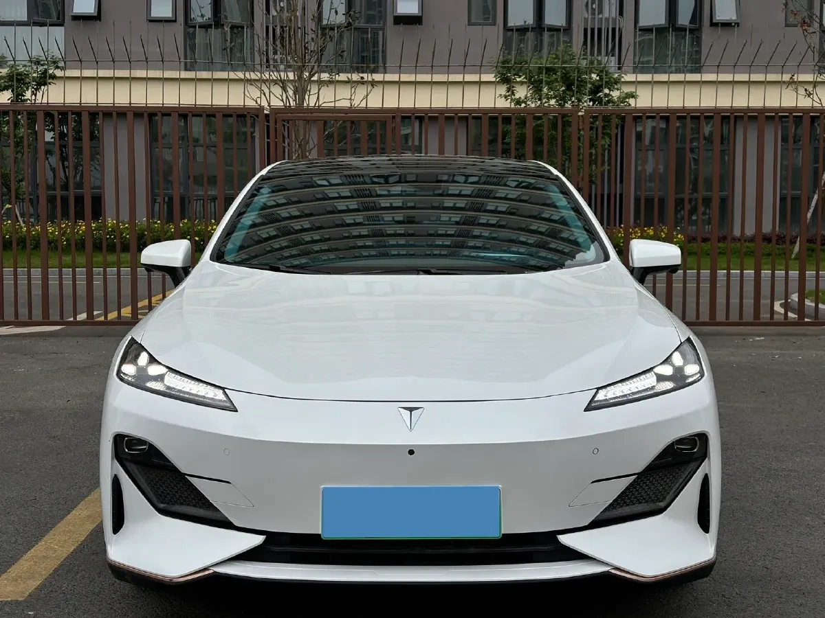 2022 DongFeng Forthing LingZhi EV BEV 68.4KWH,autocango,china used car exporter,china ev exporter,chinese used car exporter,chinese used ev exporter