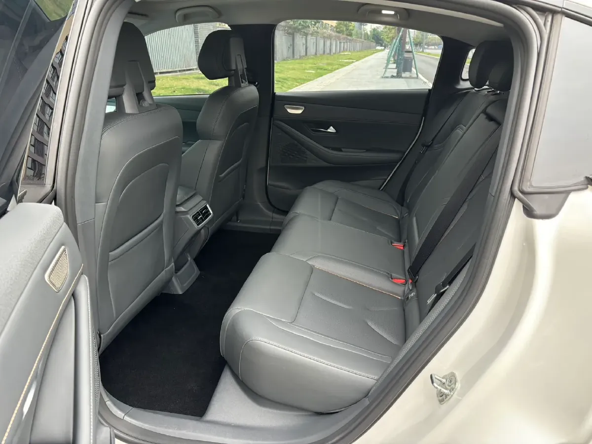 2022 DongFeng Forthing LingZhi EV BEV 68.4KWH,autocango,china used car exporter,china ev exporter,chinese used car exporter,chinese used ev exporter