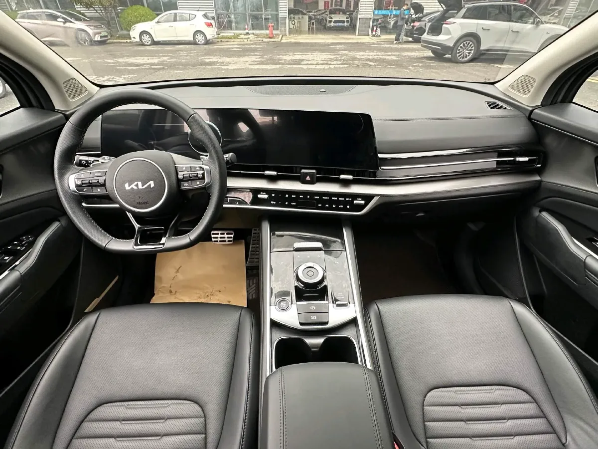 2023 Kia Sportage 2.0T 236HP L4 8AT,autocango,china used car exporter,china ev exporter,chinese used car exporter,chinese used ev exporter