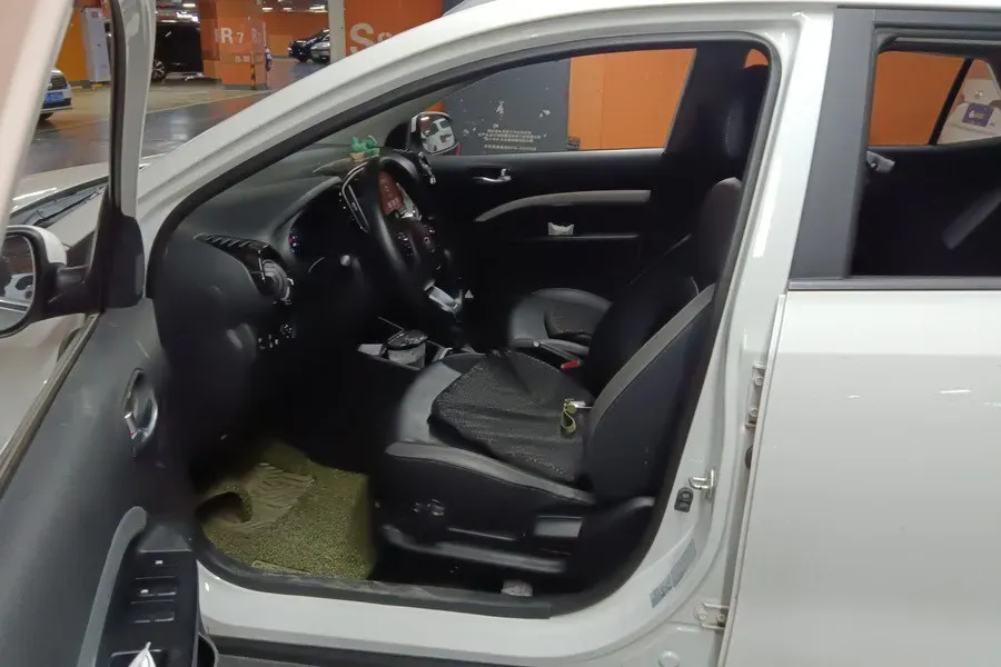 2021 Kia KX1 1.4L 100HP L4 6AT,autocango,china used car exporter,china ev exporter,chinese used car exporter,chinese used ev exporter