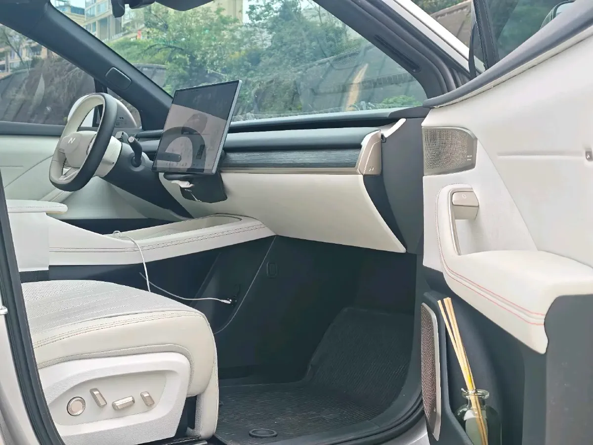 2025 ONVO L60 BEV,autocango,china used car exporter,china ev exporter,chinese used car exporter,chinese used ev exporter