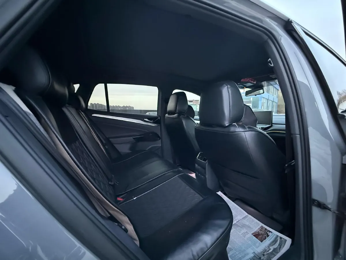 2022 Volkswagen ID.4 Crozz BEV 84.8KWH,autocango,china used car exporter,china ev exporter,chinese used car exporter,chinese used ev exporter