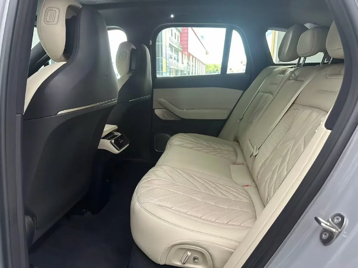 2025 NIO ES6 BEV,autocango,china used car exporter,china ev exporter,chinese used car exporter,chinese used ev exporter