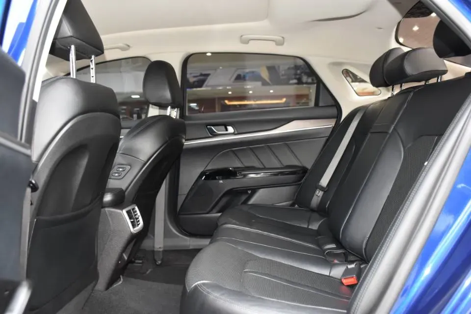 2020 Kia K5 2.0T 240HP L4 8AT,autocango,china used car exporter,china ev exporter,chinese used car exporter,chinese used ev exporter