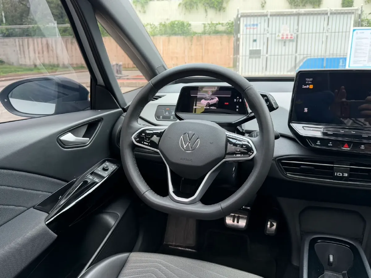 2024 Volkswagen ID.3 BEV 52.8KWH,autocango,china used car exporter,china ev exporter,chinese used car exporter,chinese used ev exporter