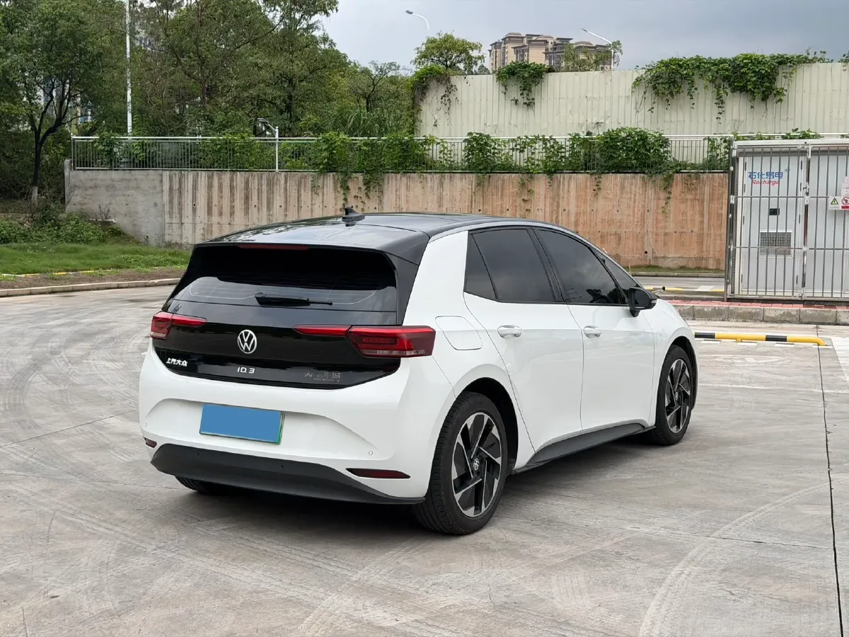 2024 Volkswagen ID.3 BEV 52.8KWH,autocango,china used car exporter,china ev exporter,chinese used car exporter,chinese used ev exporter