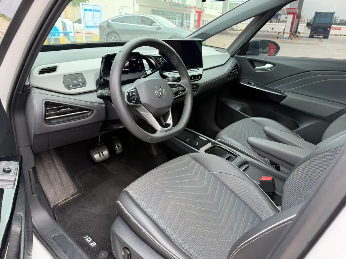 2024 Volkswagen ID.3 BEV 52.8KWH,autocango,china used car exporter,china ev exporter,chinese used car exporter,chinese used ev exporter