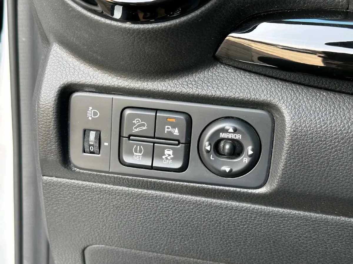 2021 Kia KX1 1.4L 100HP L4 CVT,autocango,china used car exporter,china ev exporter,chinese used car exporter,chinese used ev exporter