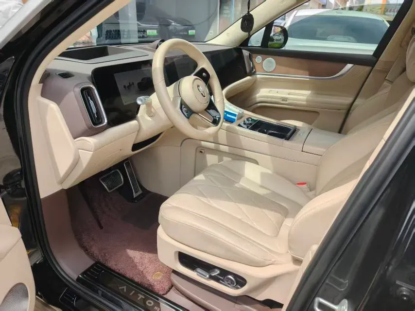 2024 AITO AITO M9 1.5T 152HP L4 REEV 42KWH,autocango,china used car exporter,china ev exporter,chinese used car exporter,chinese used ev exporter