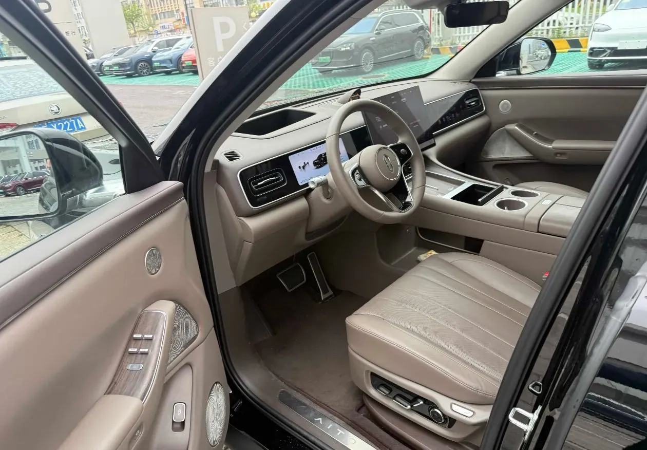 2026 AITO AITO M7 REEV 160HP REEV,autocango,china used car exporter,china ev exporter,chinese used car exporter,chinese used ev exporter