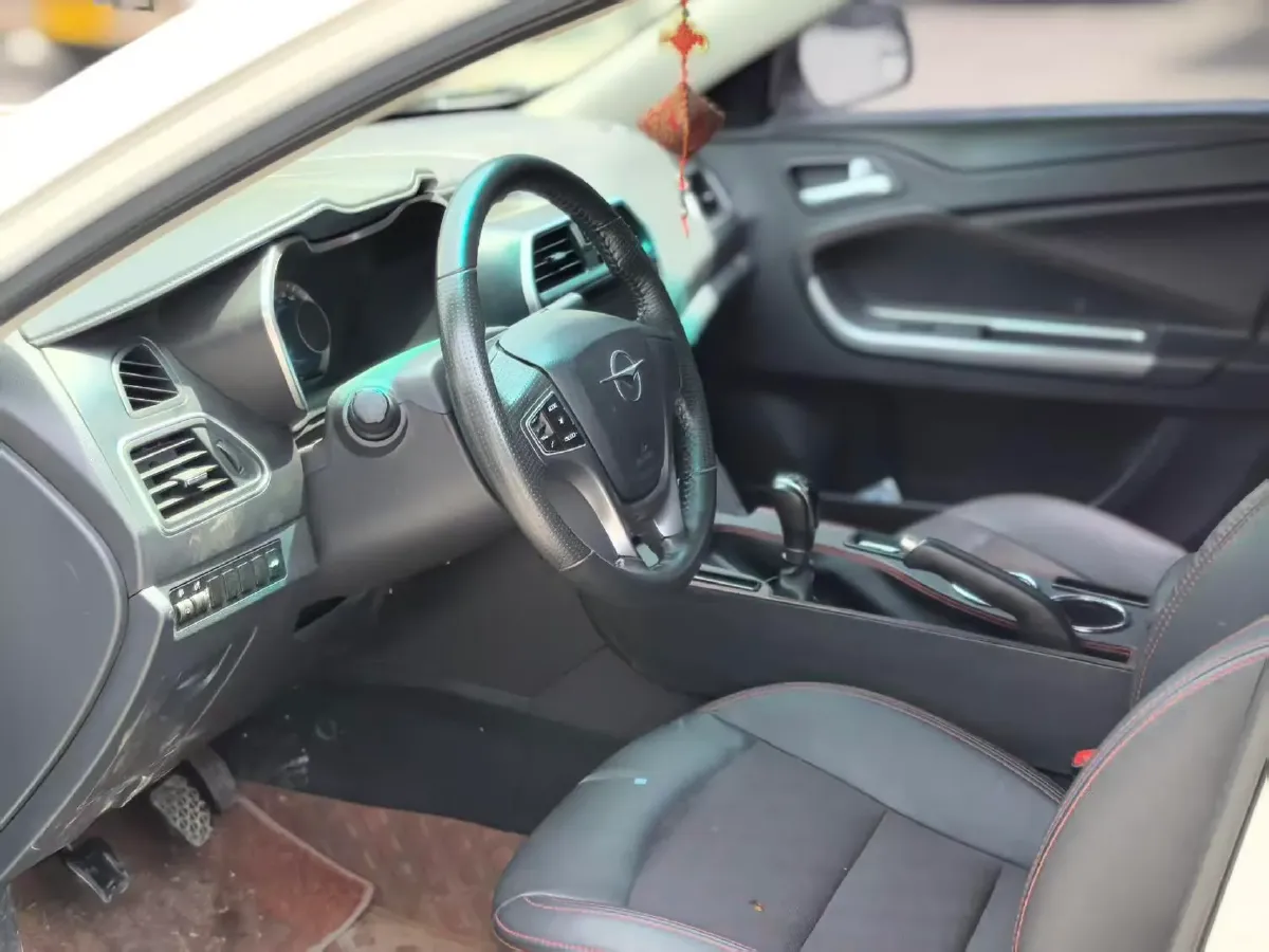 2017 HaiMa Family 1.6L 125HP L4 6MT,autocango,china used car exporter,china ev exporter,chinese used car exporter,chinese used ev exporter