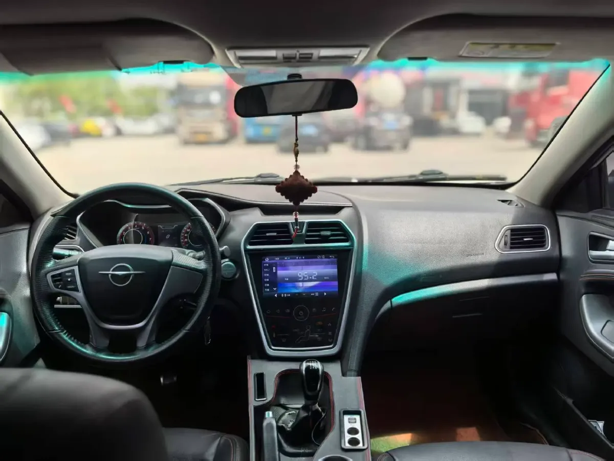 2017 HaiMa Family 1.6L 125HP L4 6MT,autocango,china used car exporter,china ev exporter,chinese used car exporter,chinese used ev exporter