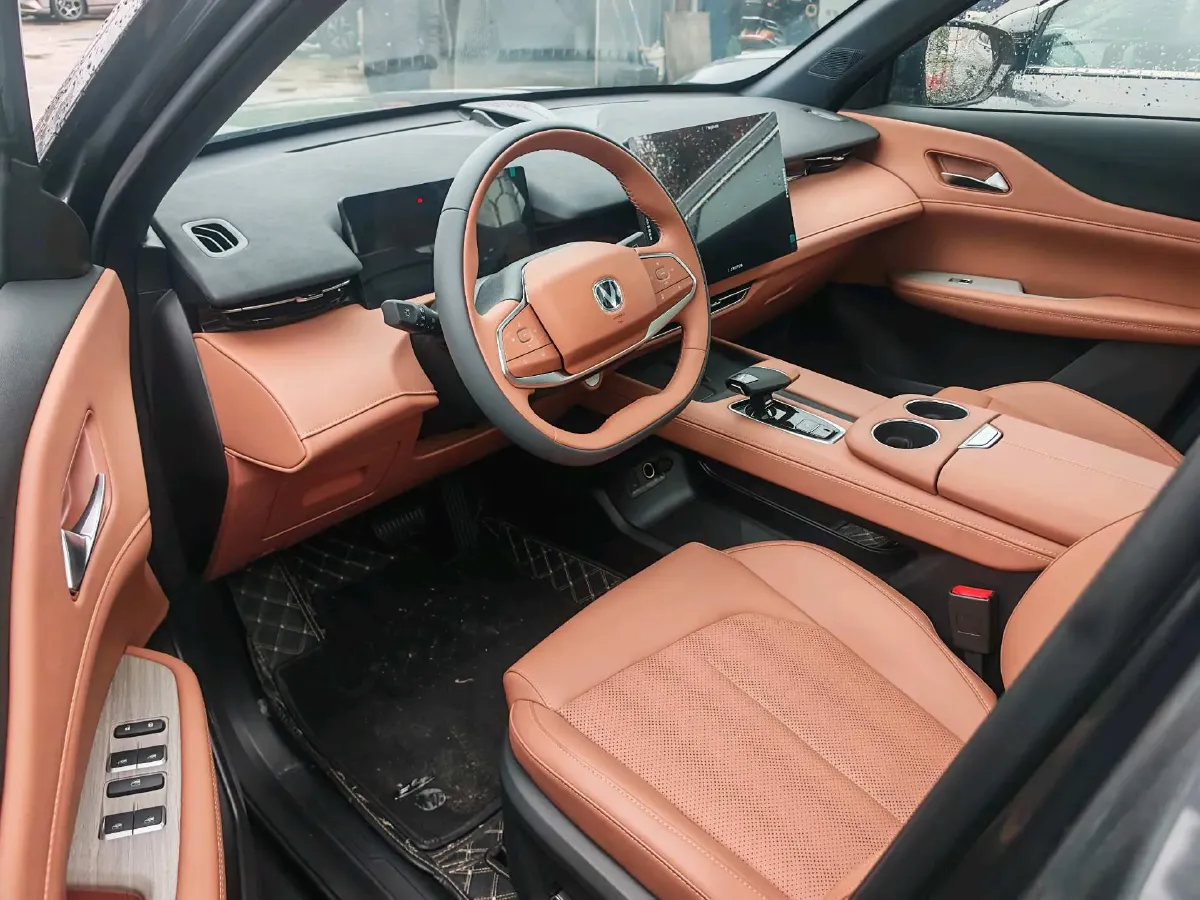 2025 ChangAn UNI-Z 1.5L 98HP L4 E-CVT PHEV,autocango,china used car exporter,china ev exporter,chinese used car exporter,chinese used ev exporter