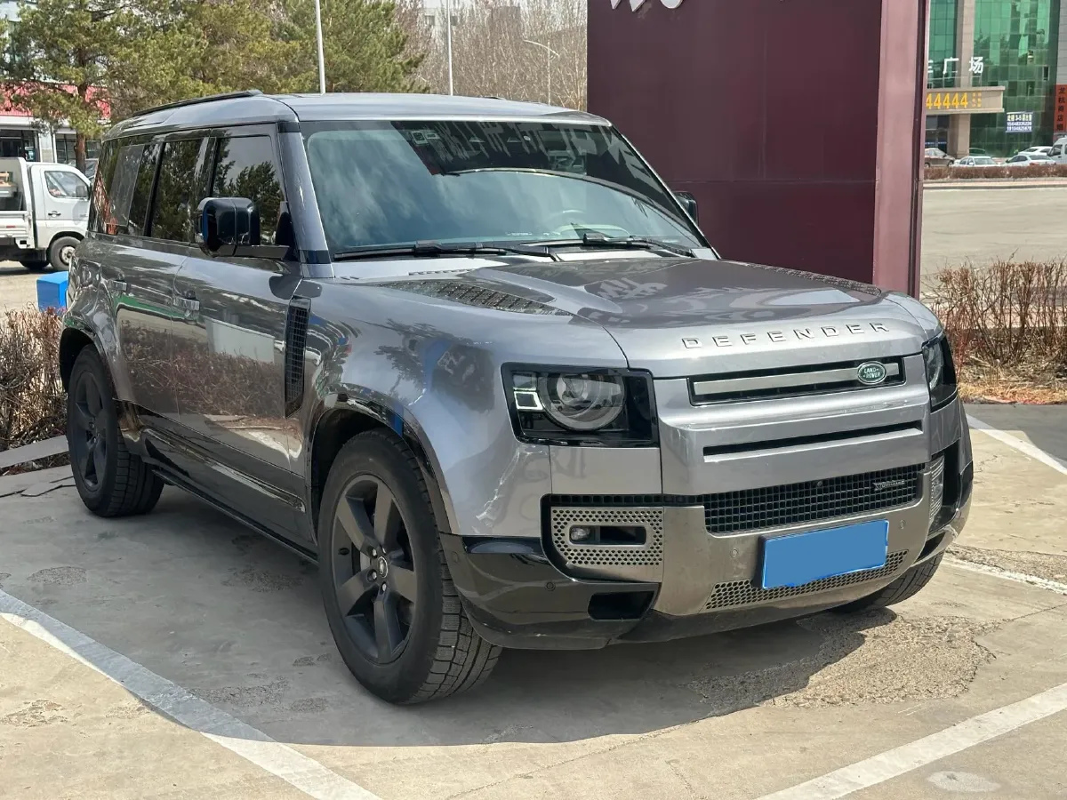 2022 Land Rover Defender 3.0T 400HP L6 8AT,autocango,china used car exporter,china ev exporter,chinese used car exporter,chinese used ev exporter