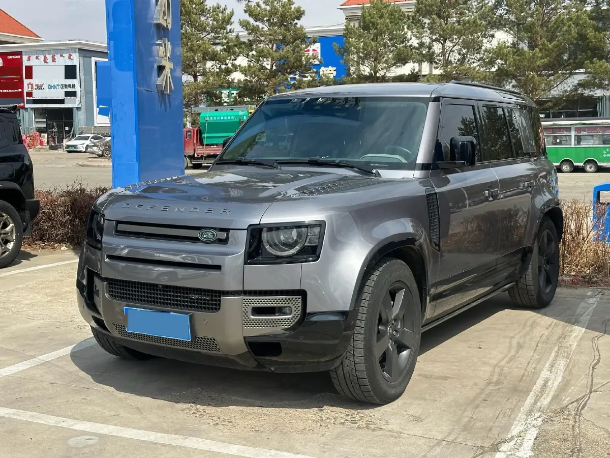 2022 Land Rover Defender 3.0T 400HP L6 8AT,autocango,china used car exporter,china ev exporter,chinese used car exporter,chinese used ev exporter