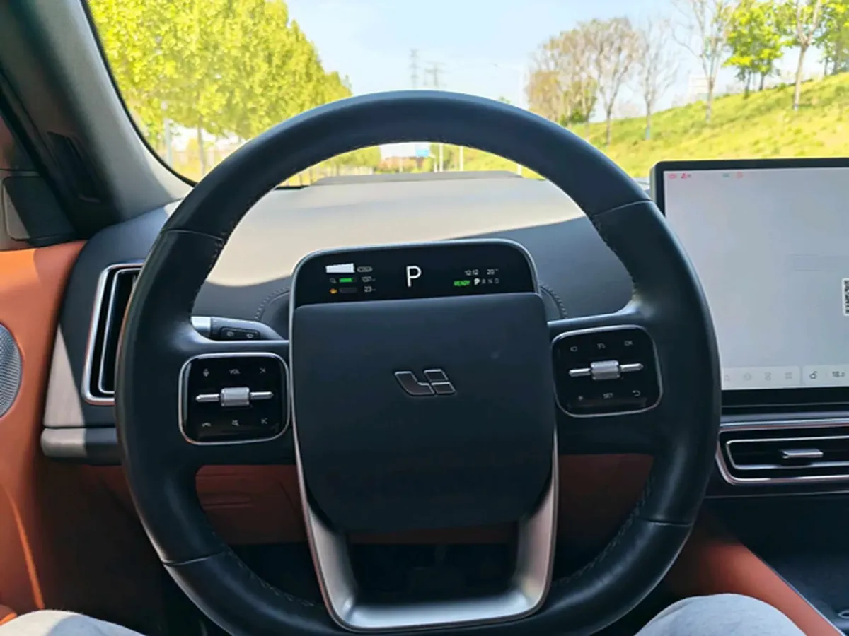 2023 Li L7 Range Extended 154HP REEV 40.9KWH,autocango,china used car exporter,china ev exporter,chinese used car exporter,chinese used ev exporter