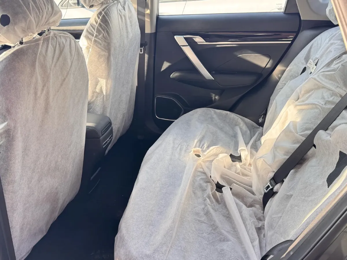 2025 Geely Coolray 1.5L 126HP L4 CVT,autocango,china used car exporter,china ev exporter,chinese used car exporter,chinese used ev exporter