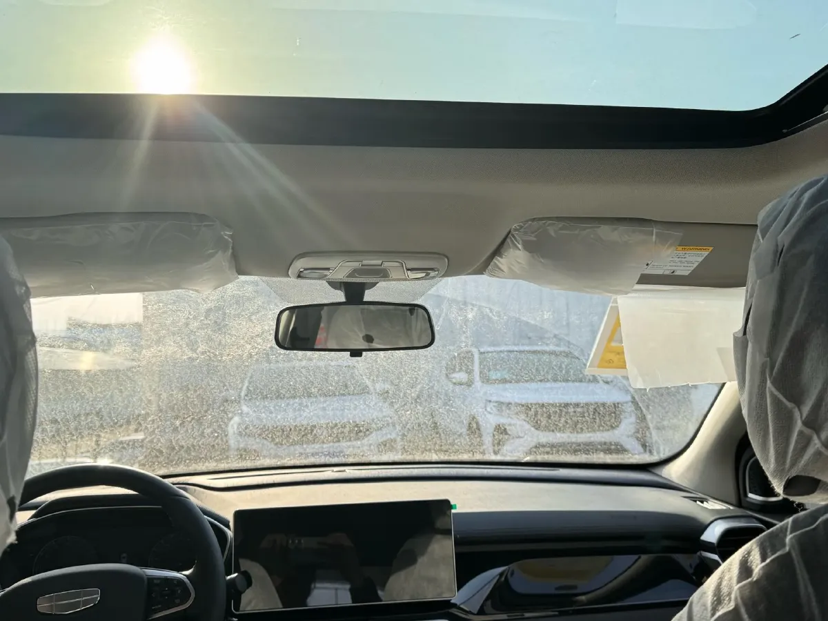 2025 Geely Coolray 1.5L 126HP L4 CVT,autocango,china used car exporter,china ev exporter,chinese used car exporter,chinese used ev exporter