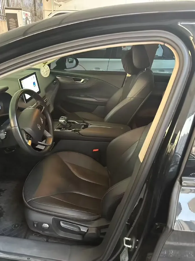 2021 HongQi E-QM5 BEV 54KWH,autocango,china used car exporter,china ev exporter,chinese used car exporter,chinese used ev exporter