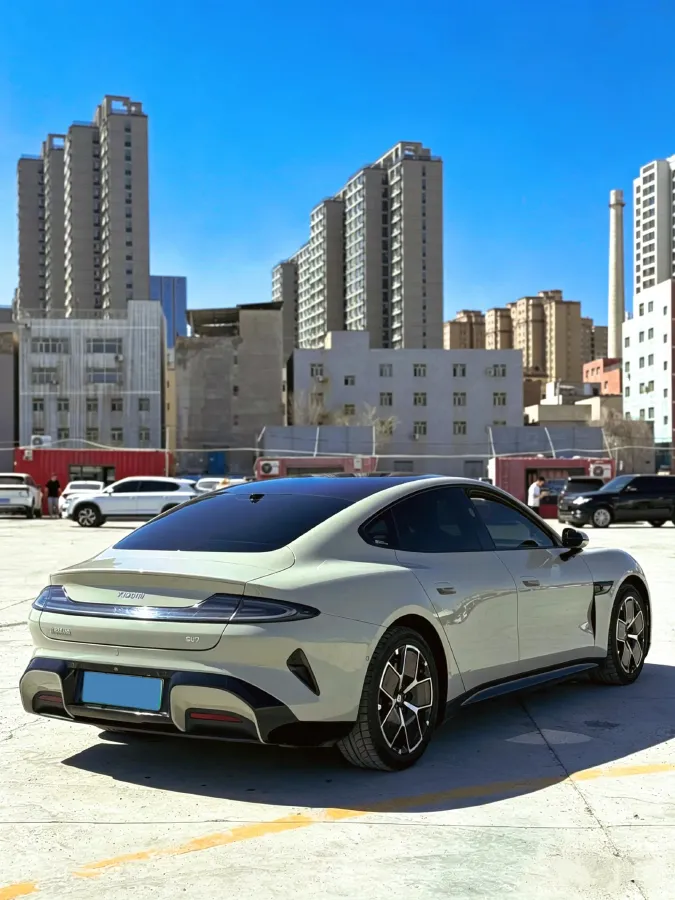 2024 MI SU7 BEV 73.6KWH,autocango,china used car exporter,china ev exporter,chinese used car exporter,chinese used ev exporter