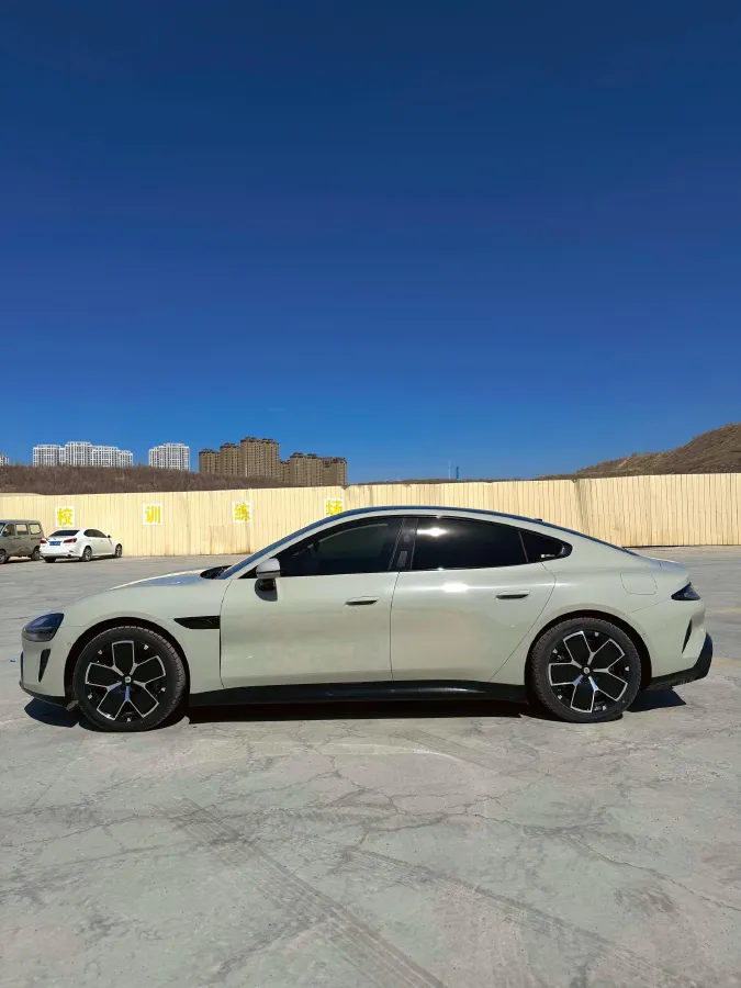 2024 MI SU7 BEV 73.6KWH,autocango,china used car exporter,china ev exporter,chinese used car exporter,chinese used ev exporter