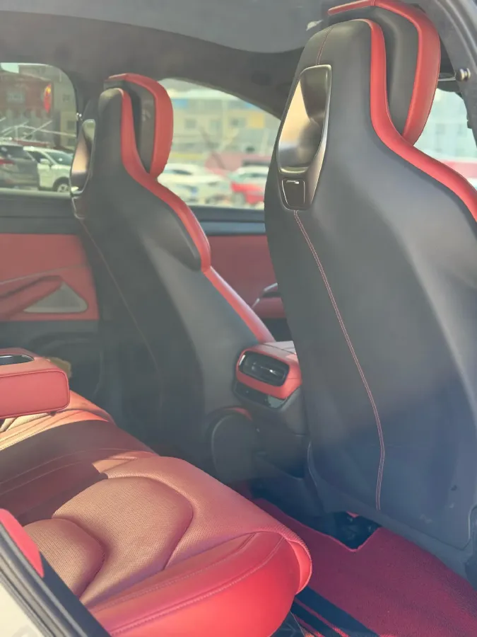 2024 MI SU7 BEV 73.6KWH,autocango,china used car exporter,china ev exporter,chinese used car exporter,chinese used ev exporter