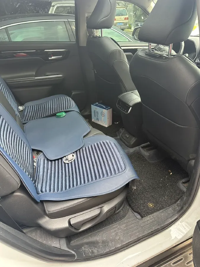 2022 Toyota Highlander 2.5L 192HP L4 E-CVT Hybrid,autocango,china used car exporter,china ev exporter,chinese used car exporter,chinese used ev exporter