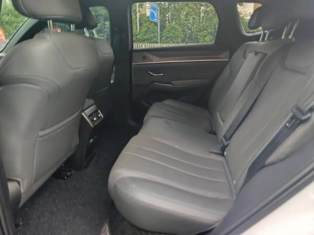 2025 BYD Song Pro 1.5L 101HP L4 E-CVT PHEV 12.9KWH,autocango,china used car exporter,china ev exporter,chinese used car exporter,chinese used ev exporter