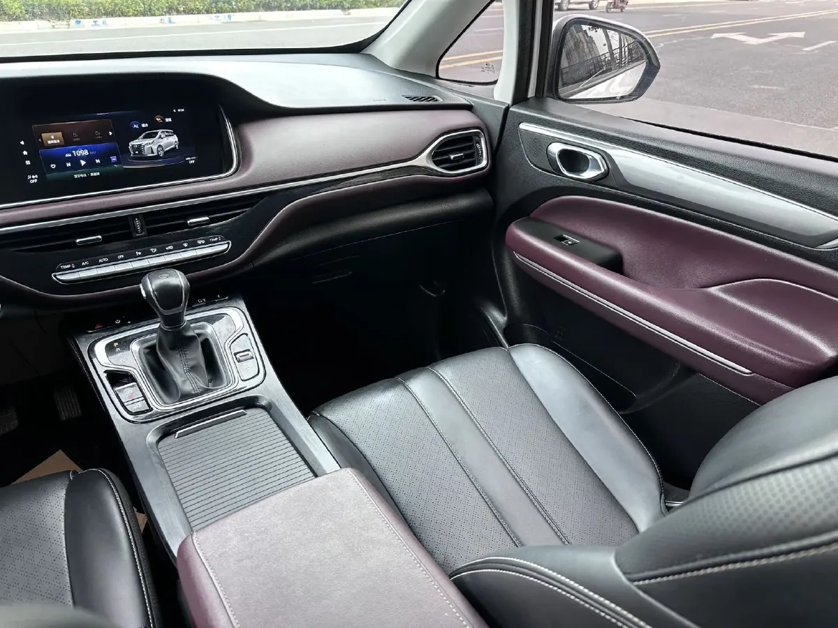 2021 GAC Trumpchi M6 1.5T 169HP L4 7DCT,autocango,china used car exporter,china ev exporter,chinese used car exporter,chinese used ev exporter