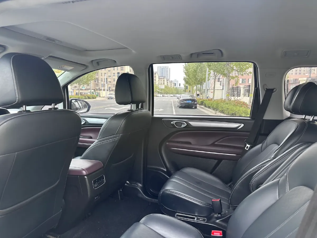 2021 GAC Trumpchi M6 1.5T 169HP L4 7DCT,autocango,china used car exporter,china ev exporter,chinese used car exporter,chinese used ev exporter