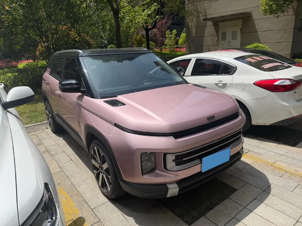 2023 Geely ICON 1.5T 181HP L4 7DCT,autocango,china used car exporter,china ev exporter,chinese used car exporter,chinese used ev exporter