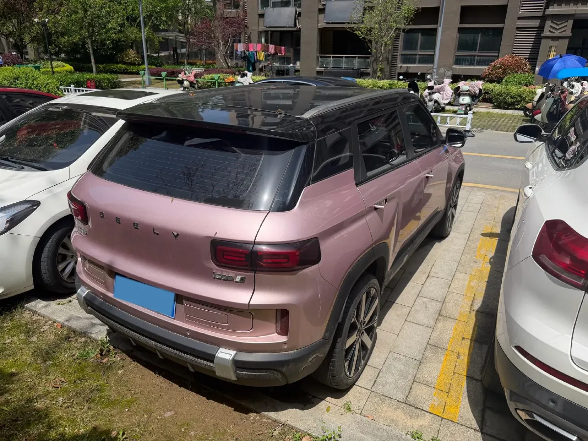 2023 Geely ICON 1.5T 181HP L4 7DCT,autocango,china used car exporter,china ev exporter,chinese used car exporter,chinese used ev exporter