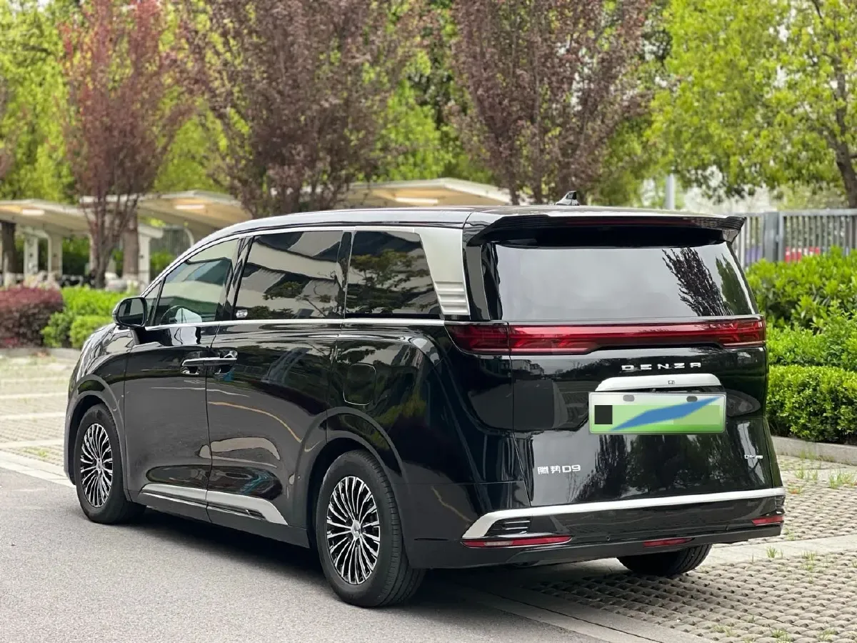2024 Denza D9 1.5T 139HP L4 E-CVT PHEV 40KWH,autocango,china used car exporter,china ev exporter,chinese used car exporter,chinese used ev exporter