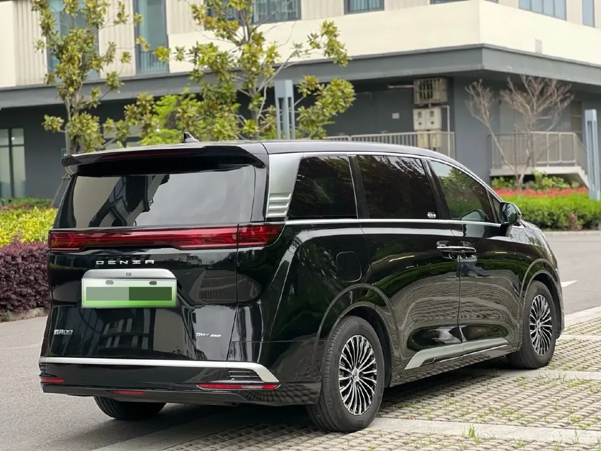 2024 Denza D9 1.5T 139HP L4 E-CVT PHEV 40KWH,autocango,china used car exporter,china ev exporter,chinese used car exporter,chinese used ev exporter