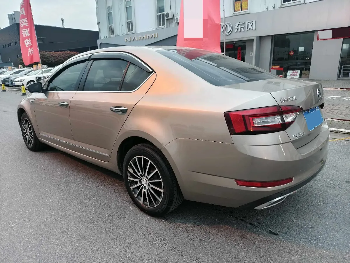 2018 Skoda Octavia 1.2T 116HP L4 7DCT,autocango,china used car exporter,china ev exporter,chinese used car exporter,chinese used ev exporter