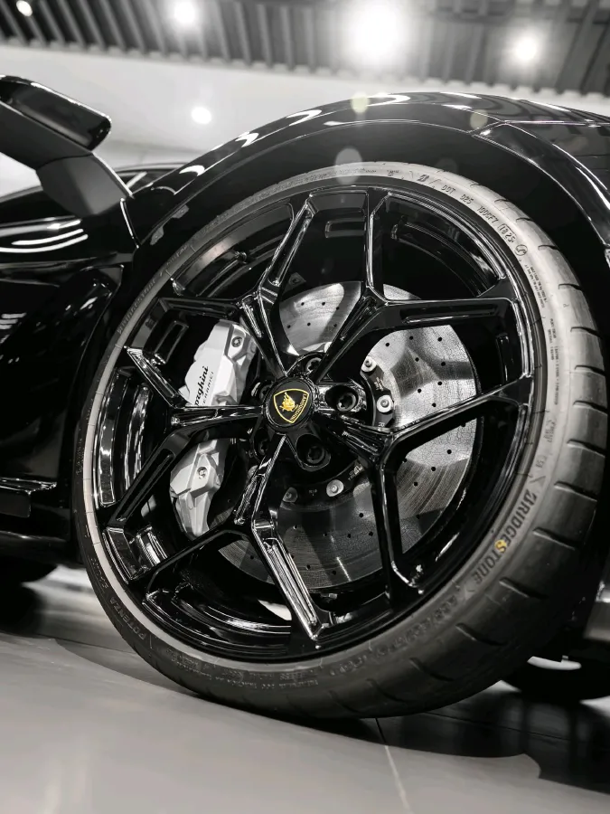 2023 Lamborghini Revuelto 6.5L 826HP V12 8DCT PHEV 3.8KWH,autocango,china used car exporter,china ev exporter,chinese used car exporter,chinese used ev exporter