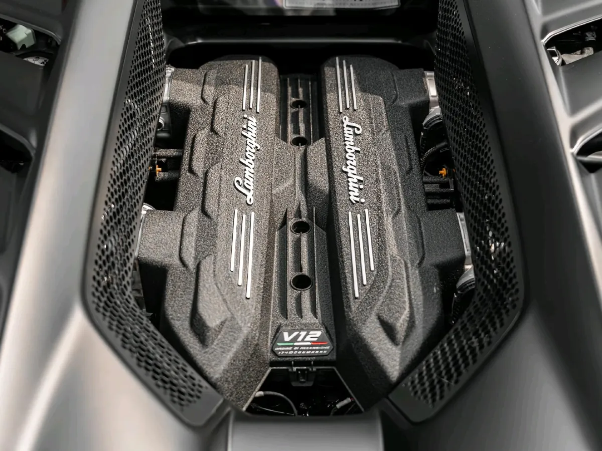 2023 Lamborghini Revuelto 6.5L 826HP V12 8DCT PHEV 3.8KWH,autocango,china used car exporter,china ev exporter,chinese used car exporter,chinese used ev exporter