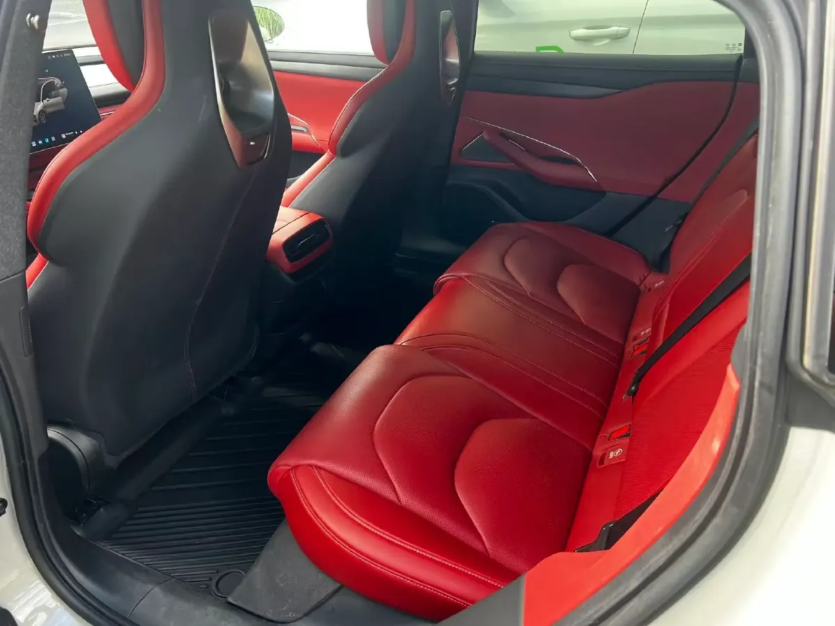 2024 MI SU7 BEV 73.6KWH,autocango,china used car exporter,china ev exporter,chinese used car exporter,chinese used ev exporter